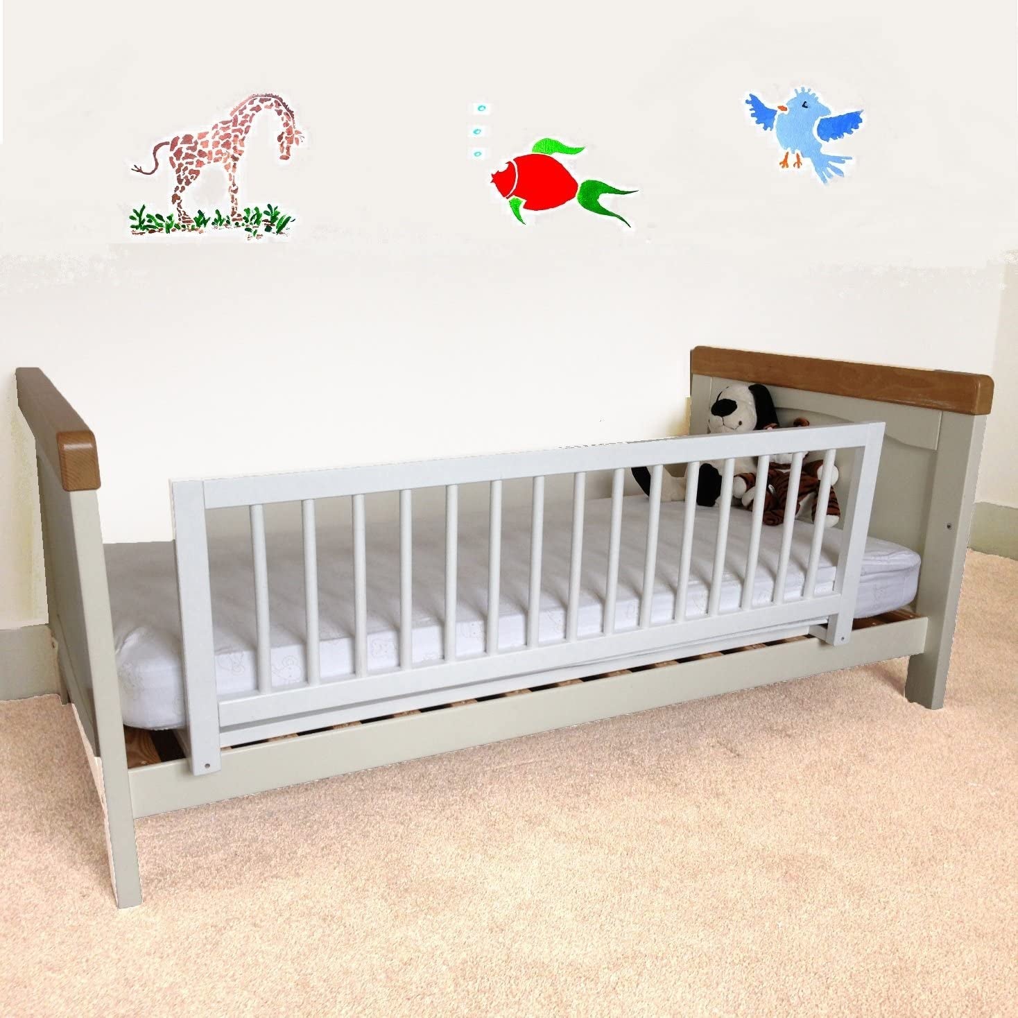 Bed guard for top cot bed